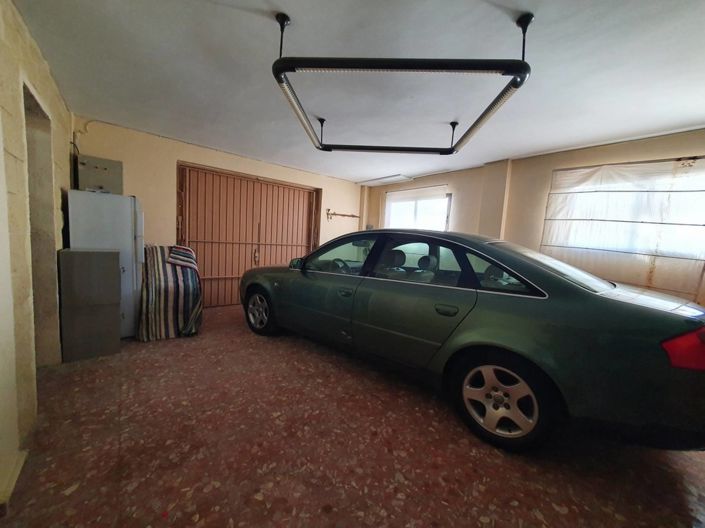 Image No.28-6 Bed Country House for sale