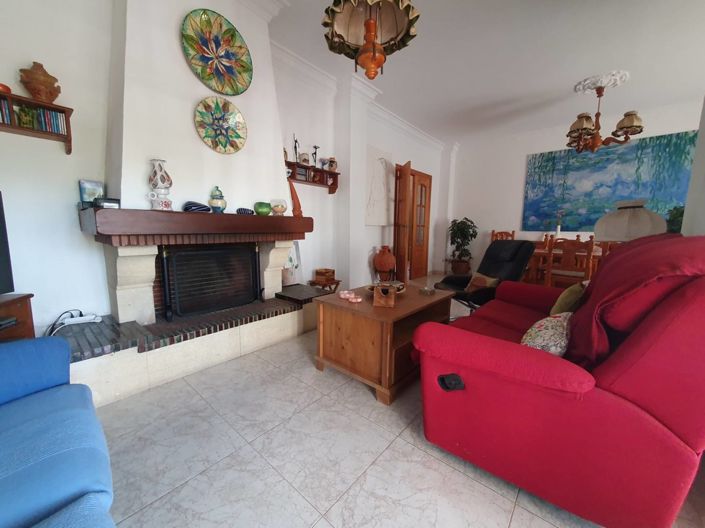 Image No.3-6 Bed Country House for sale