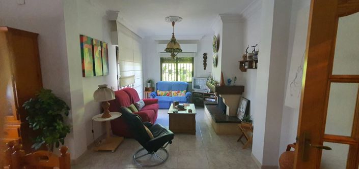 Image No.7-6 Bed Country House for sale