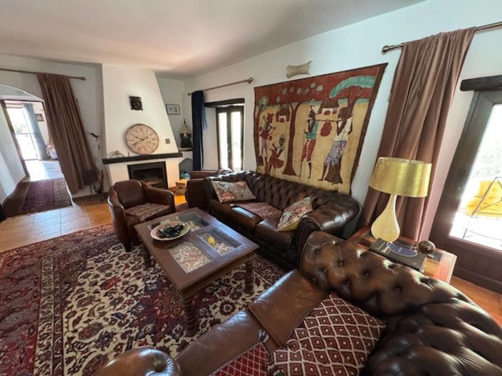 Image No.6-4 Bed Country House for sale