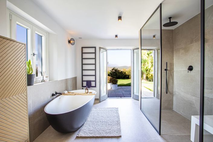 Image No.23-4 Bed Property for sale