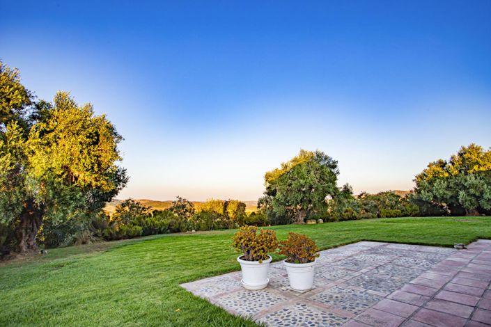 Image No.40-4 Bed Property for sale