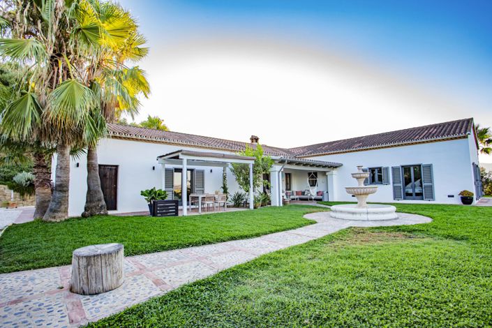 Image No.5-4 Bed Property for sale