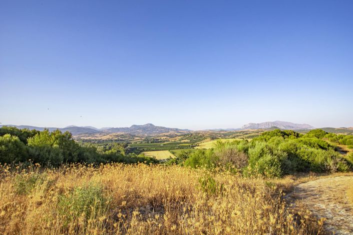 Image No.41-4 Bed Property for sale