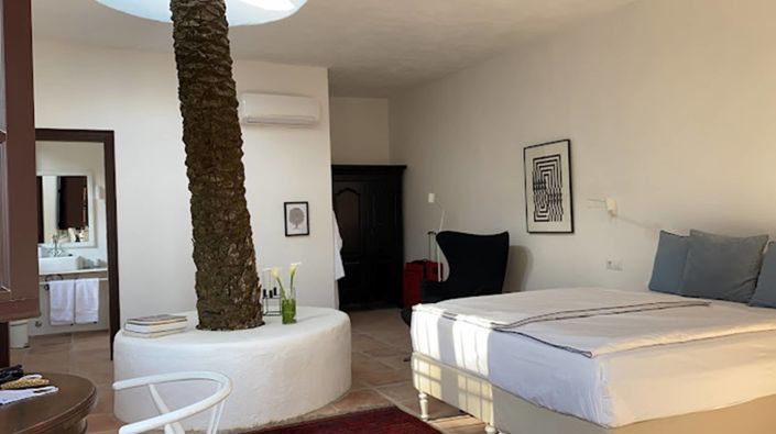 Image No.7-9 Bed Country House for sale