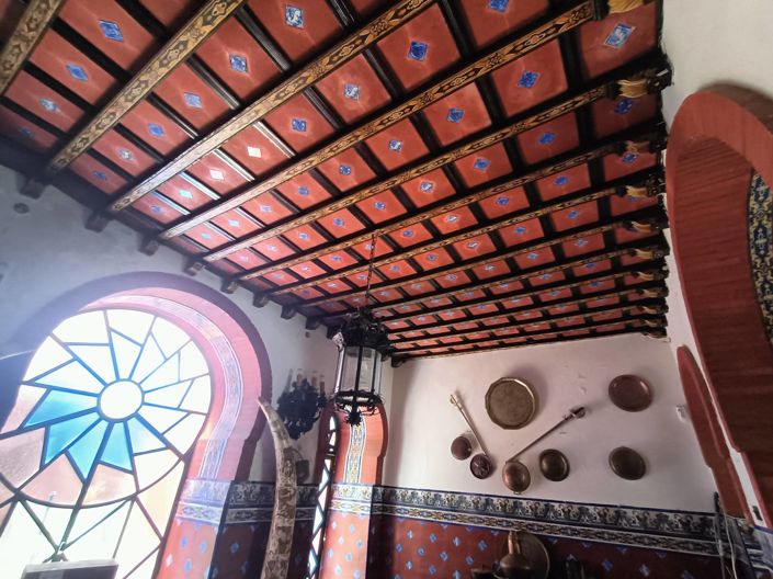 Image No.8-8 Bed Mansion for sale