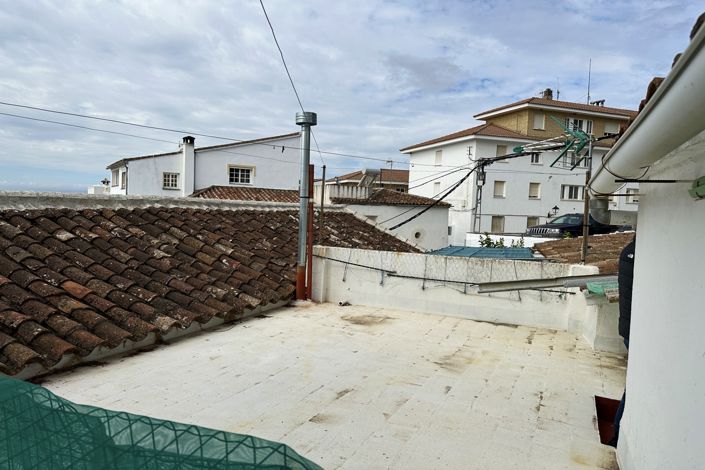 Image No.30-6 Bed Village House for sale