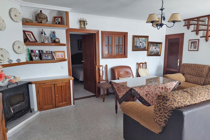 Image No.7-6 Bed Village House for sale