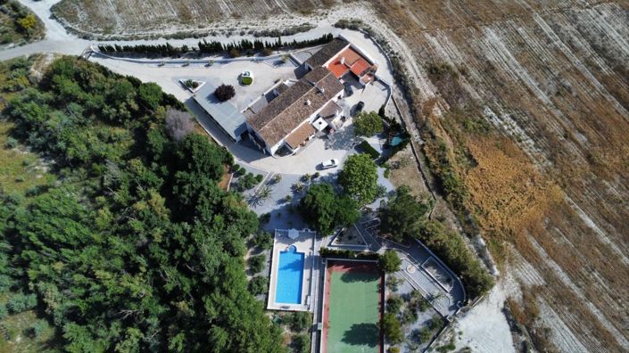 Image No.36-12 Bed Property for sale