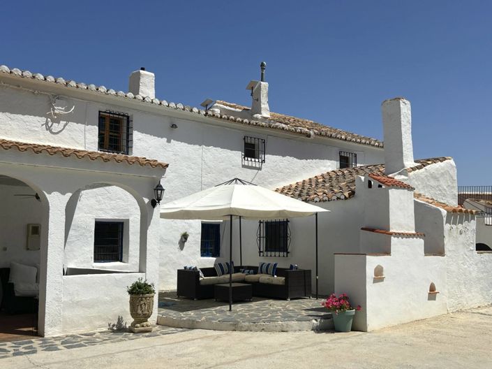 Image No.6-12 Bed Property for sale