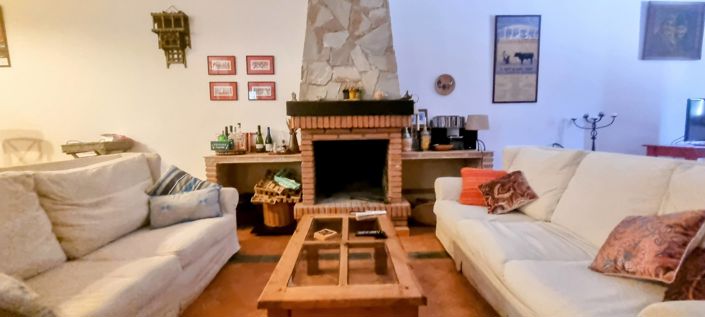 Image No.13-4 Bed Villa for sale