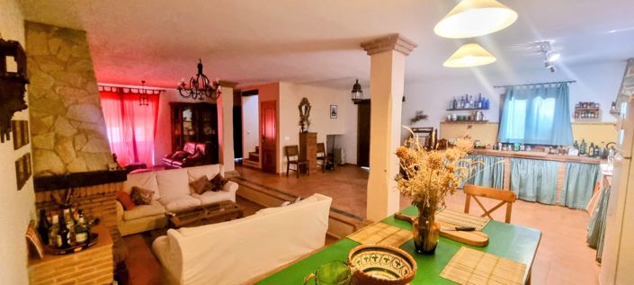 Image No.14-4 Bed Villa for sale