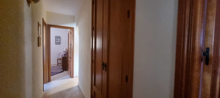 Image No.29-4 Bed Villa for sale