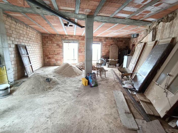 Image No.15-6 Bed Village House for sale