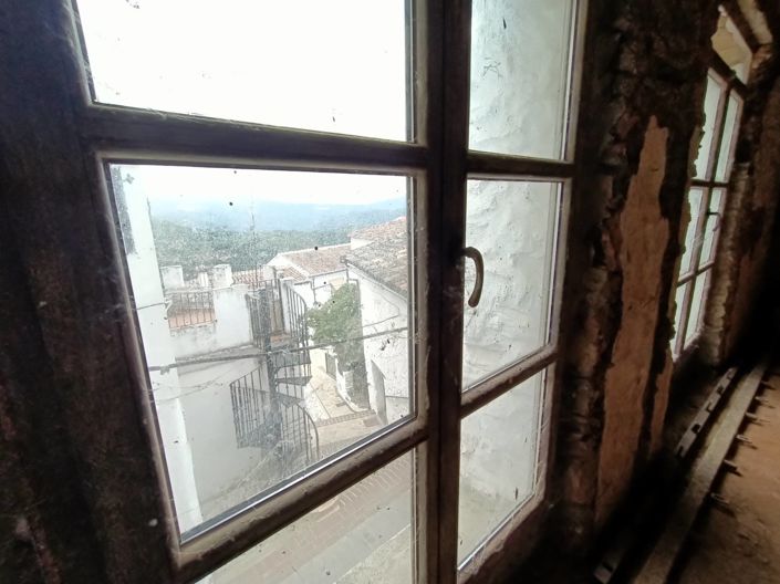 Image No.19-6 Bed Village House for sale