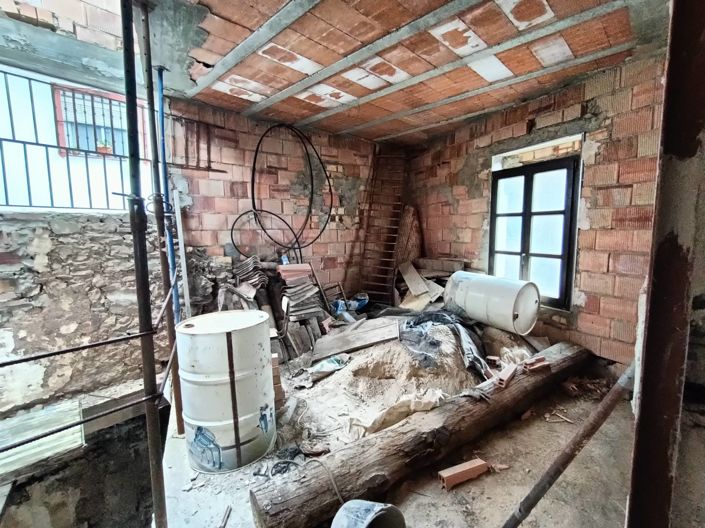 Image No.6-6 Bed Village House for sale