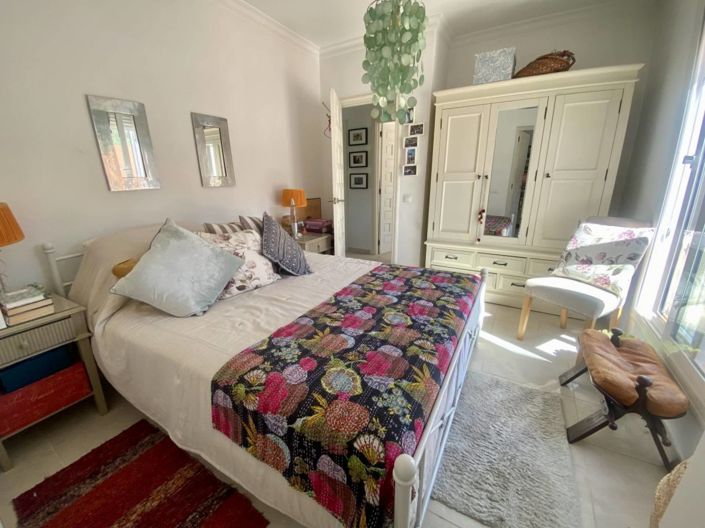 Image No.11-2 Bed Country House for sale