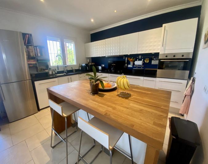 Image No.7-2 Bed Country House for sale