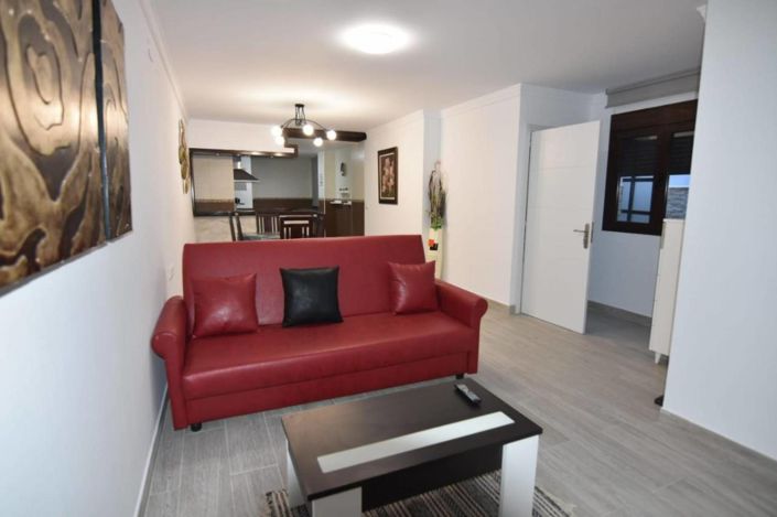 Image No.18-3 Bed Property for sale