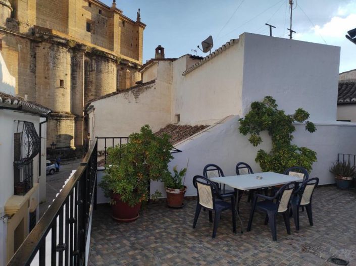 Image No.2-3 Bed Property for sale