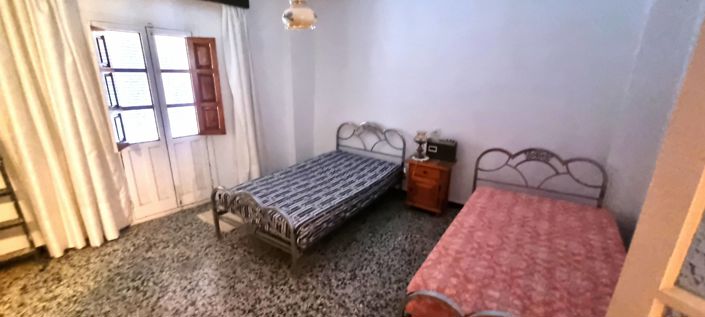 Image No.15-3 Bed Village House for sale