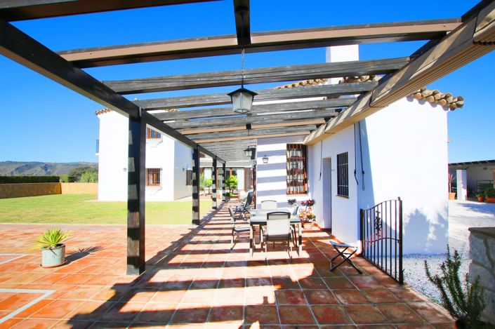 Image No.25-5 Bed Country House for sale