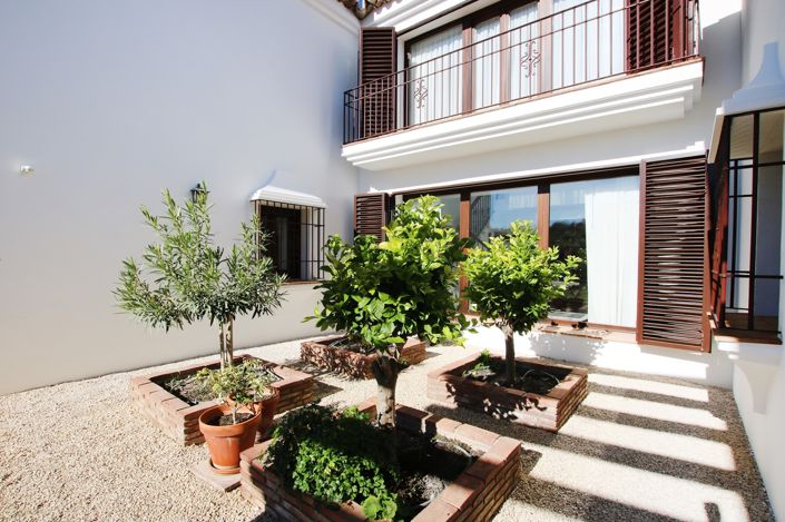 Image No.5-5 Bed Country House for sale