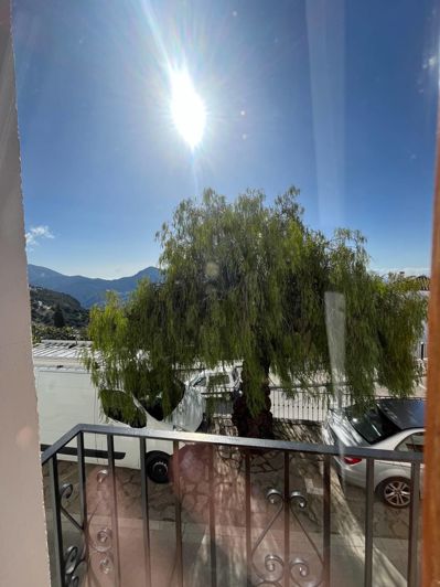 Image No.10-4 Bed Townhouse for sale