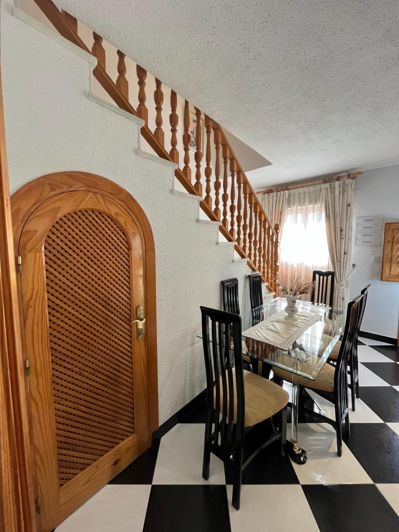 Image No.5-4 Bed Townhouse for sale