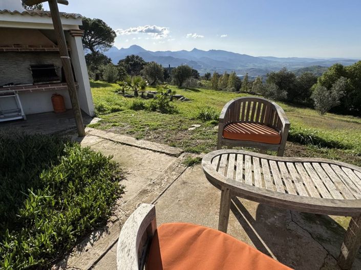 Image No.21-4 Bed Country House for sale