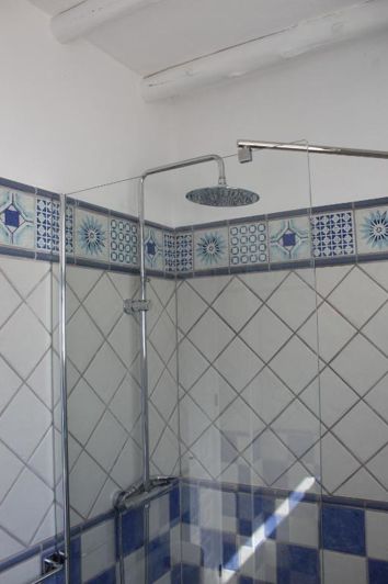 Image No.29-6 Bed Property for sale