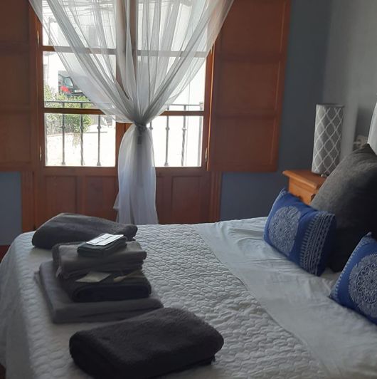 Image No.38-6 Bed Property for sale