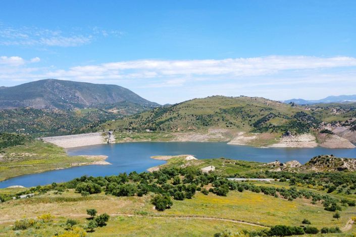 Image No.22-7 Bed Property for sale