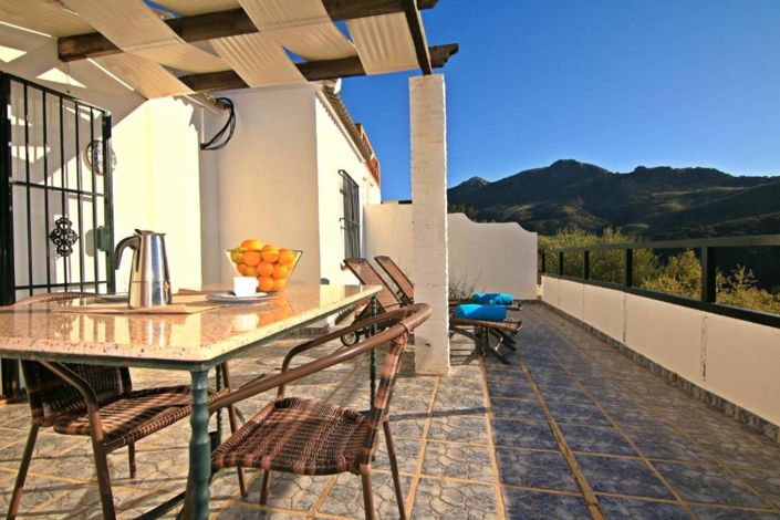 Image No.16-18 Bed Property for sale