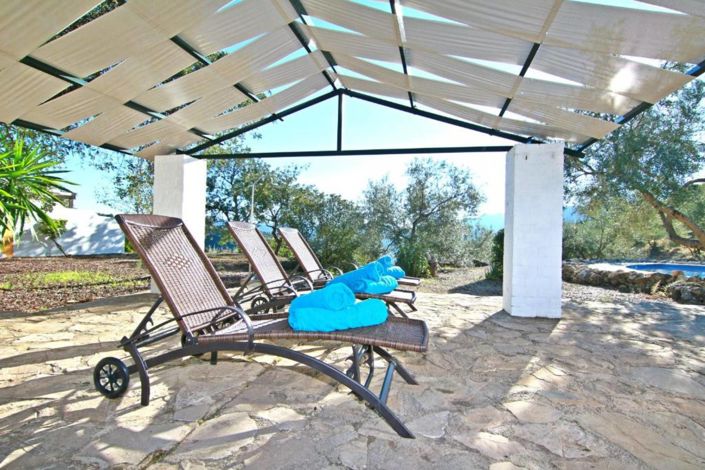 Image No.20-18 Bed Property for sale