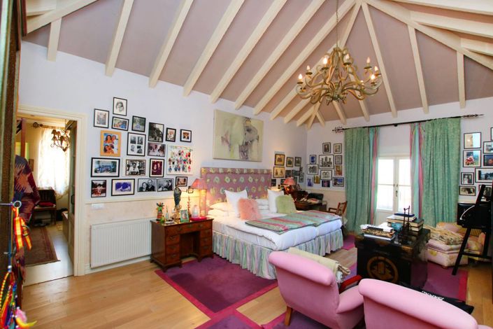 Image No.13-7 Bed Property for sale