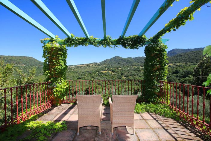 Image No.36-7 Bed Property for sale