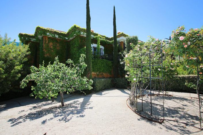 Image No.39-7 Bed Property for sale