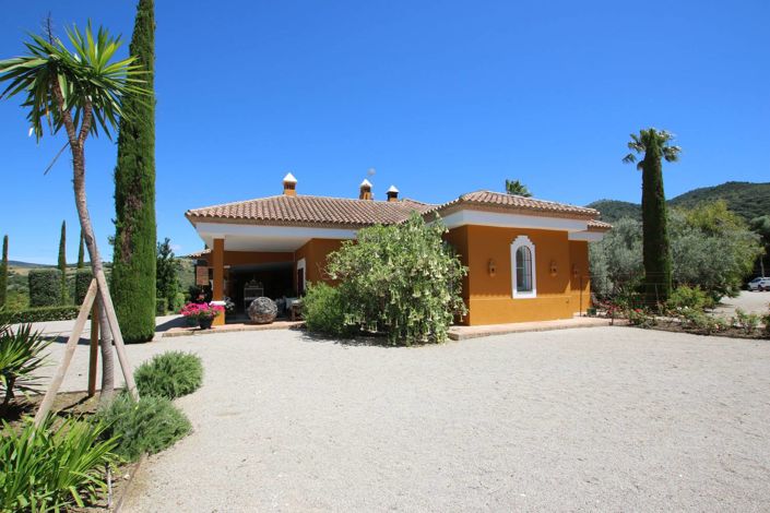 Image No.44-7 Bed Property for sale