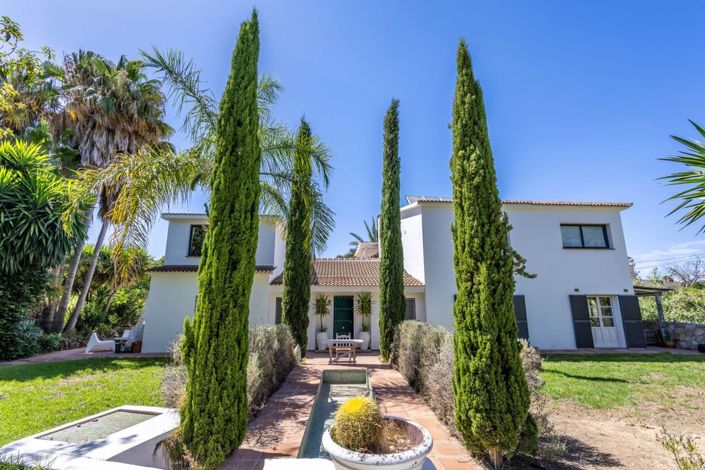 Image No.1-10 Bed Property for sale