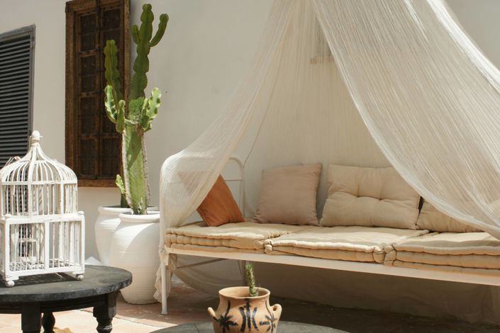 Image No.28-10 Bed Property for sale