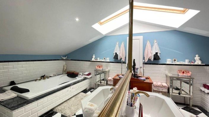 Image No.11-3 Bed Villa for sale