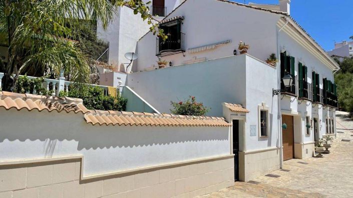 Image No.39-3 Bed Villa for sale