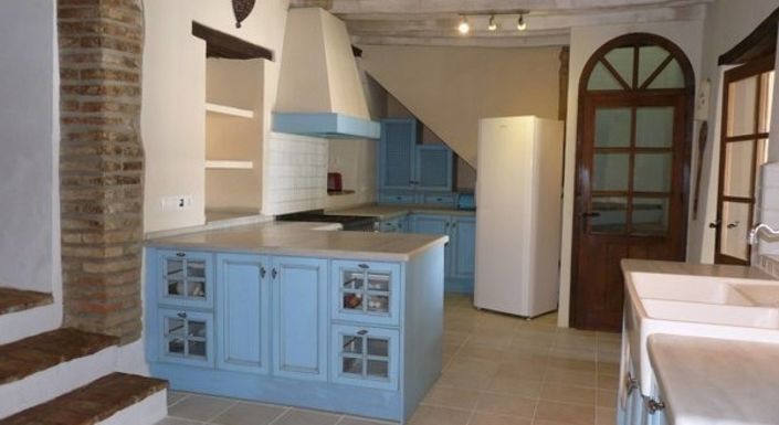 Image No.11-5 Bed Townhouse for sale