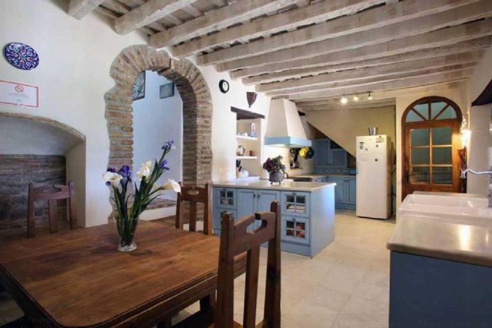 Image No.14-5 Bed Townhouse for sale