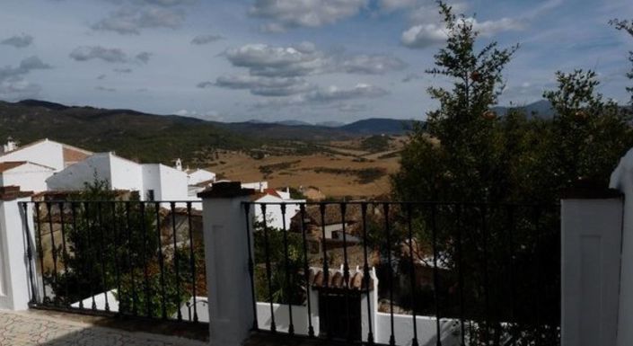 Image No.6-5 Bed Townhouse for sale