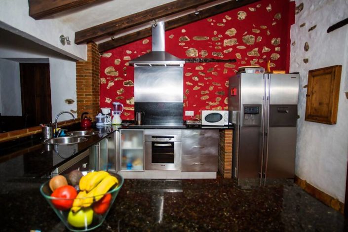 Image No.23-6 Bed Property for sale