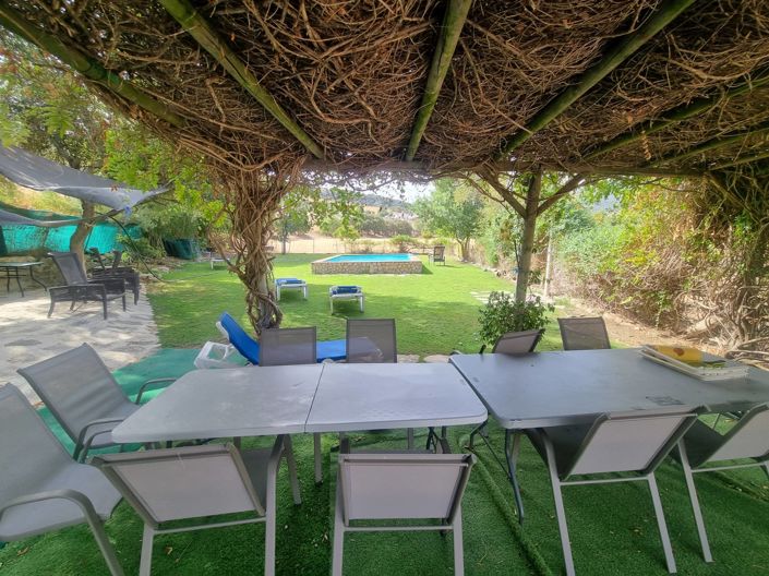 Image No.3-6 Bed Property for sale