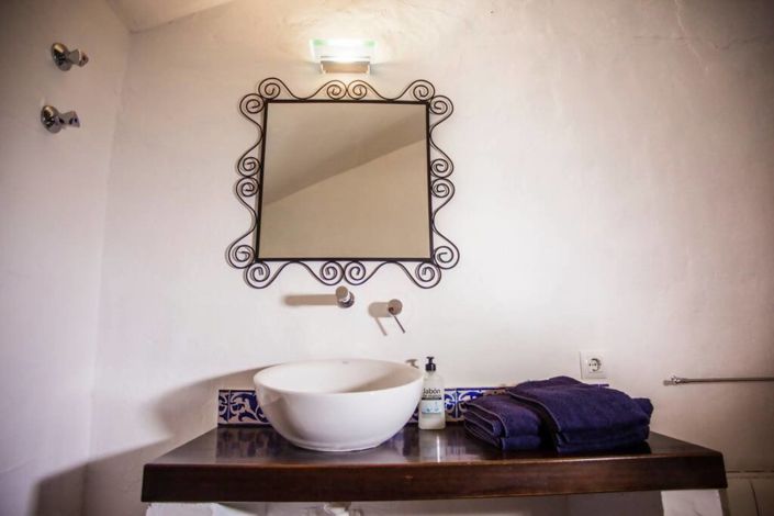 Image No.35-6 Bed Property for sale