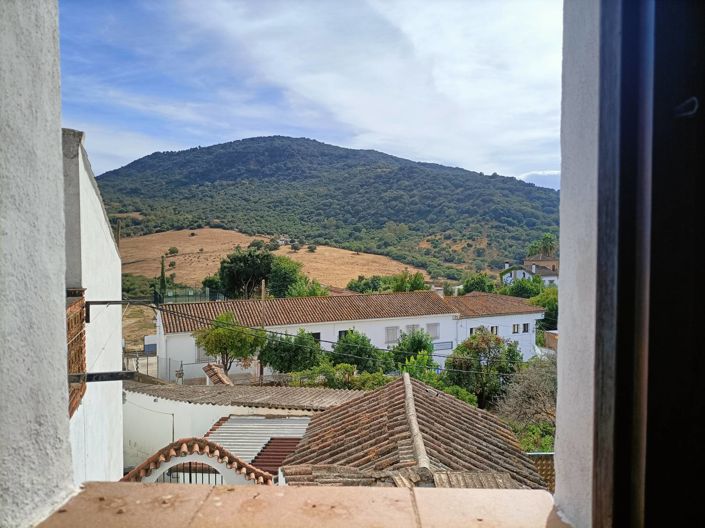 Image No.1-4 Bed Village House for sale